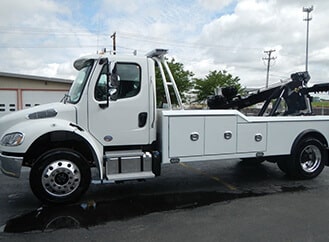 015-utility-truck-towing